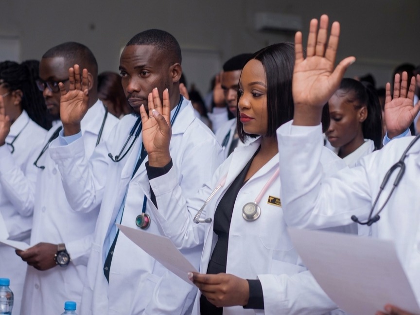 Over 200 Zambian Doctors Inducted Into The Medical Profession